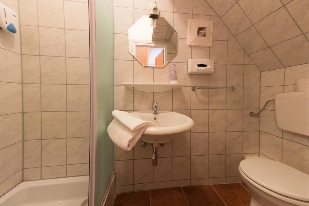Bed & Breakfast Goldener Stiefel マリアツェル 部屋 写真